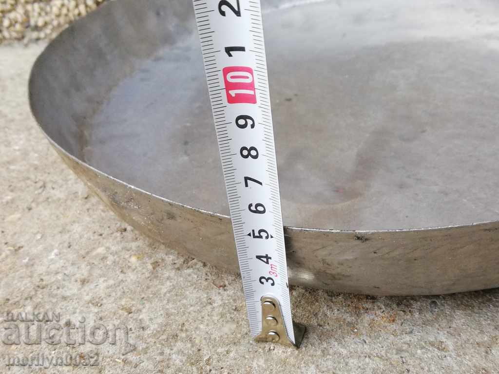 Auction An old copper baking tin tray copper pot Auction An old copper baking tin tray copper pot