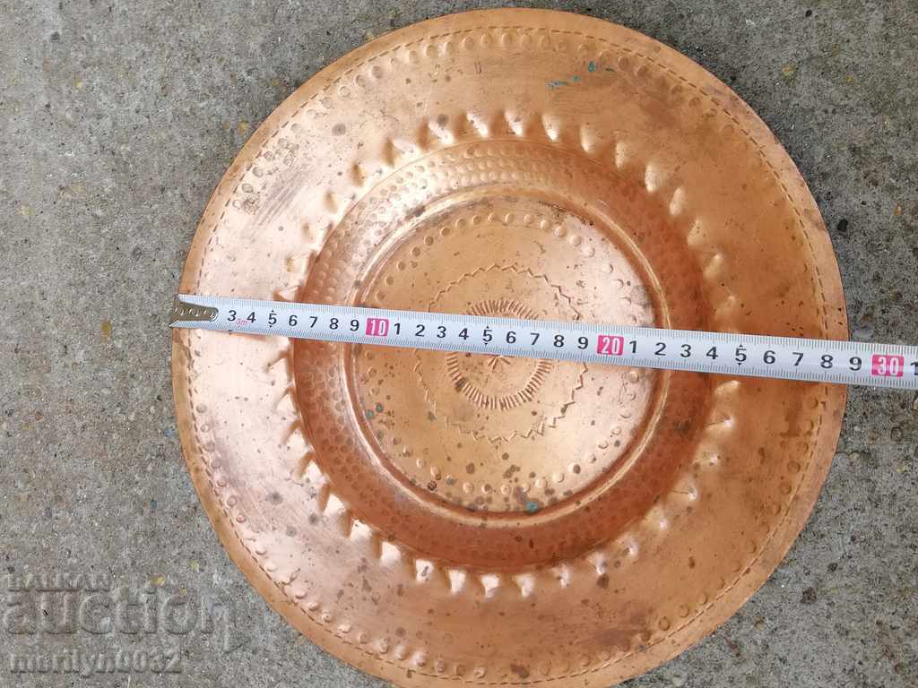 Delivery of Ancient sahane, pan, tass, copper vessel, baker Delivery of Ancient sahane, pan, tass, copper vessel, baker