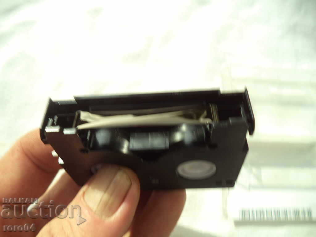 Delivery of MINI CASSETTE PANASONIC