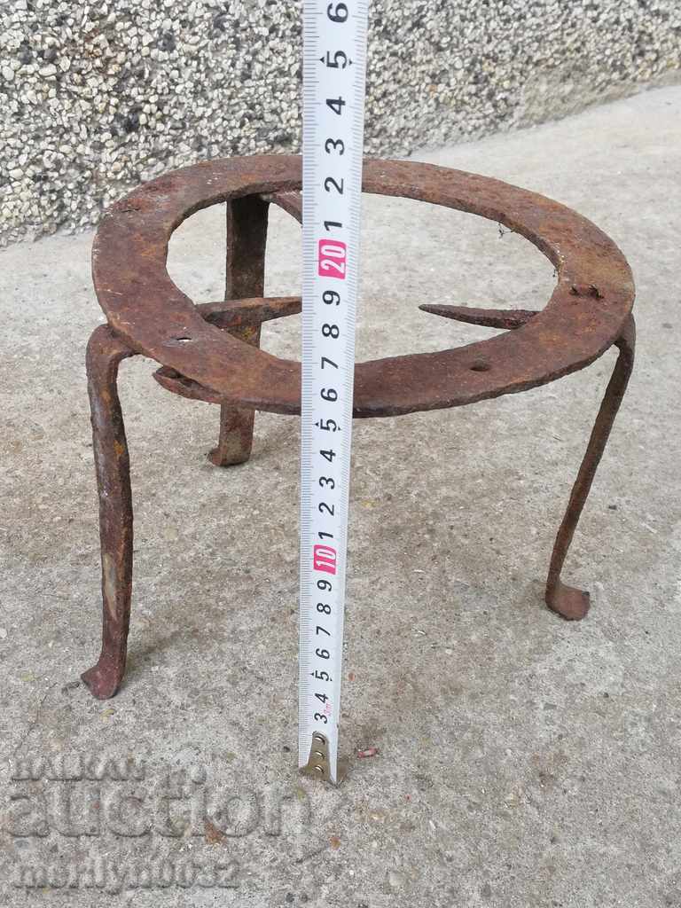 Delivery of Saek, pistachio, wrought iron, hearth Delivery of Saek, pistachio, wrought iron, hearth