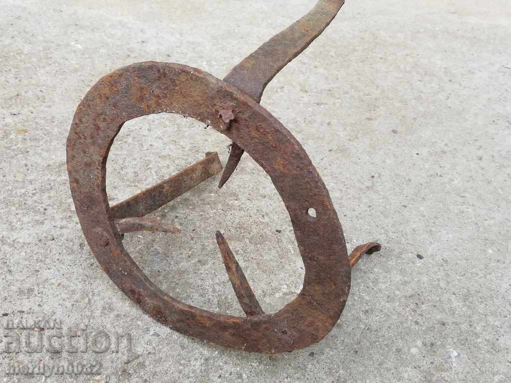 Saek, pistachio, wrought iron, hearth - 7 Saek, pistachio, wrought iron, hearth - 7