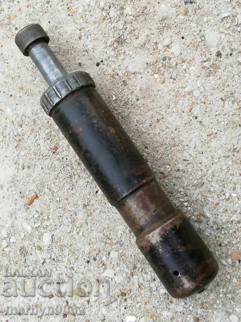 An ancient army motorcycle, a motorcycle grease gun - 5 An ancient army motorcycle, a motorcycle grease gun - 5