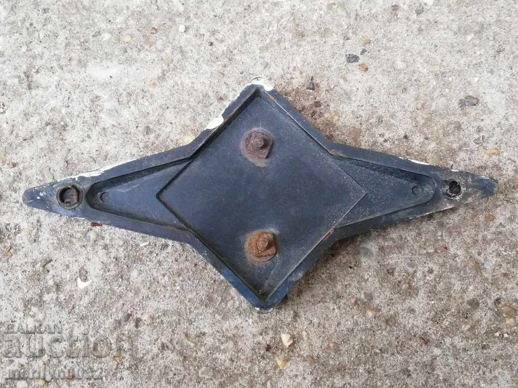 Delivery of Car Emblem Nissan van van Delivery of Car Emblem Nissan van van