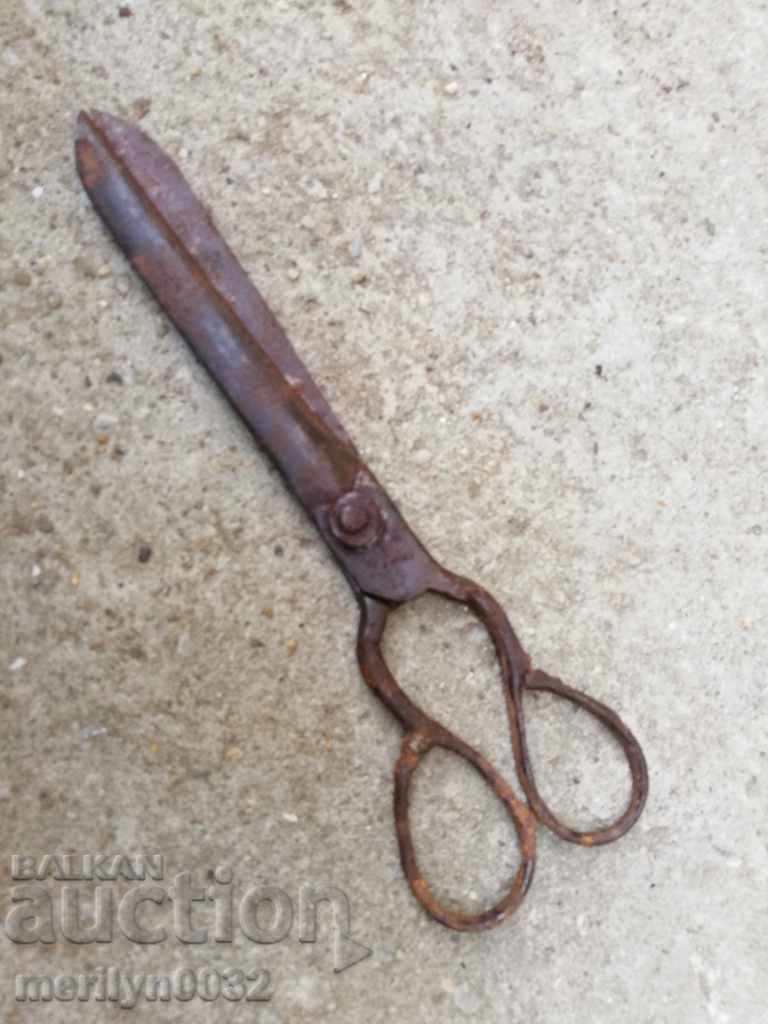 Renaissance forged scissors, wrought iron with price 41.00 BGN | € 20.96 Renaissance forged scissors, wrought iron with price 41.00 BGN | € 20.96