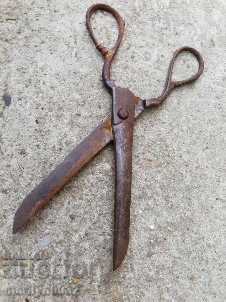 Auction Renaissance forged scissors, wrought iron Auction Renaissance forged scissors, wrought iron