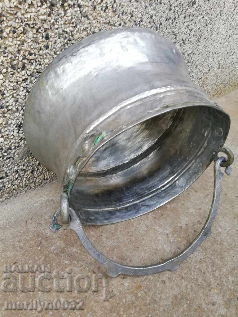 Delivery of Tinned coin, cauldron, copper, copper vessel Delivery of Tinned coin, cauldron, copper, copper vessel