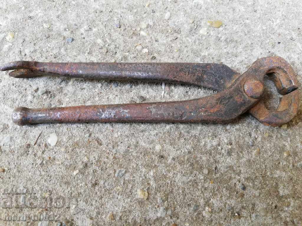 Vintage branded pliers USSR with price € 19.98 | 39.08 BGN