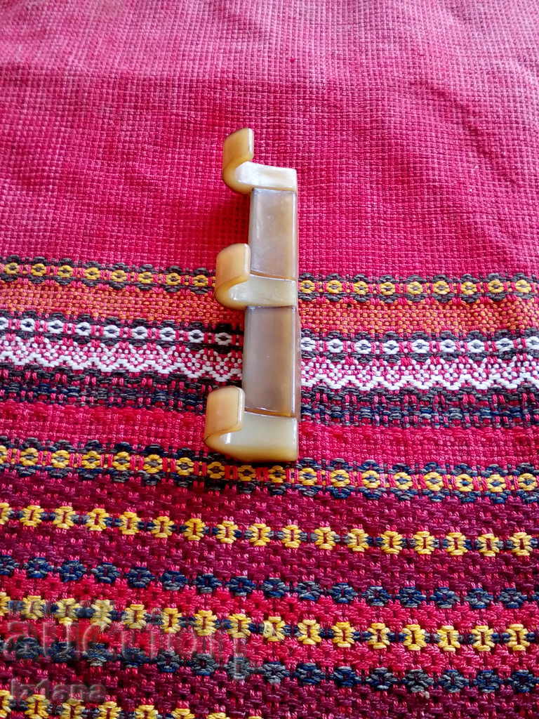 Un vechi cuier de baie cu preț 5.00 BGN | € 2.56