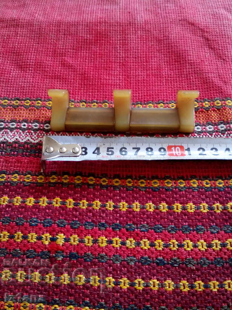 Licitație Un vechi cuier de baie