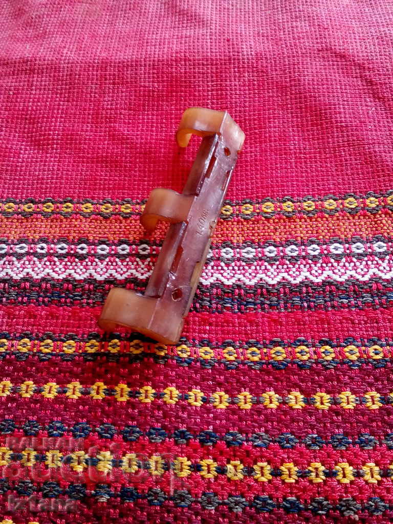 Livrarea Un vechi cuier de baie