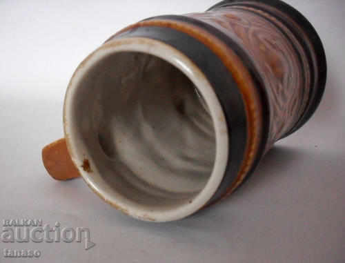 Доставка на Релефна керамична стара немска халба Доставка на Релефна керамична стара немска халба