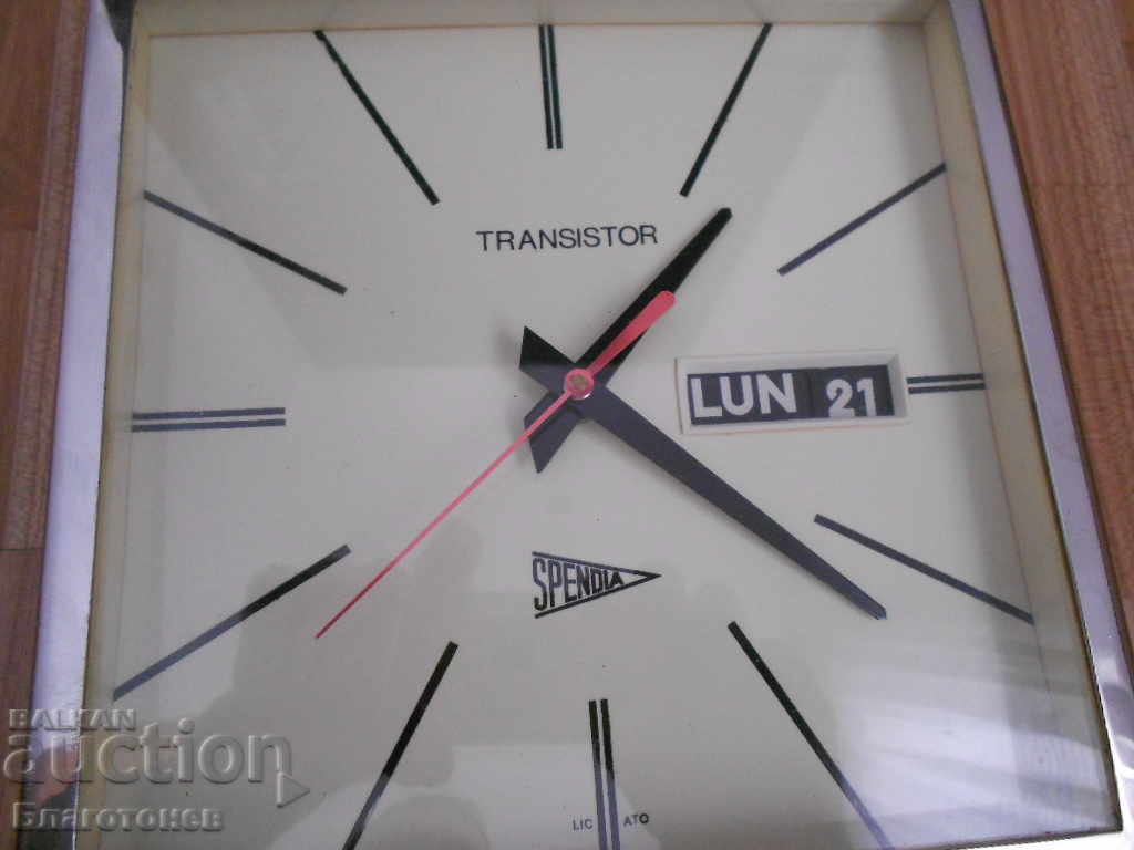 Clock tranzistor spendia with price 80.00 BGN | € 40.90 Clock tranzistor spendia with price 80.00 BGN | € 40.90