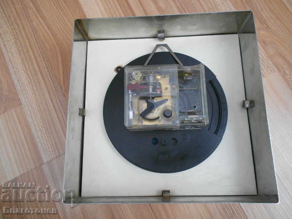 Clock tranzistor spendia - 7 Clock tranzistor spendia - 7