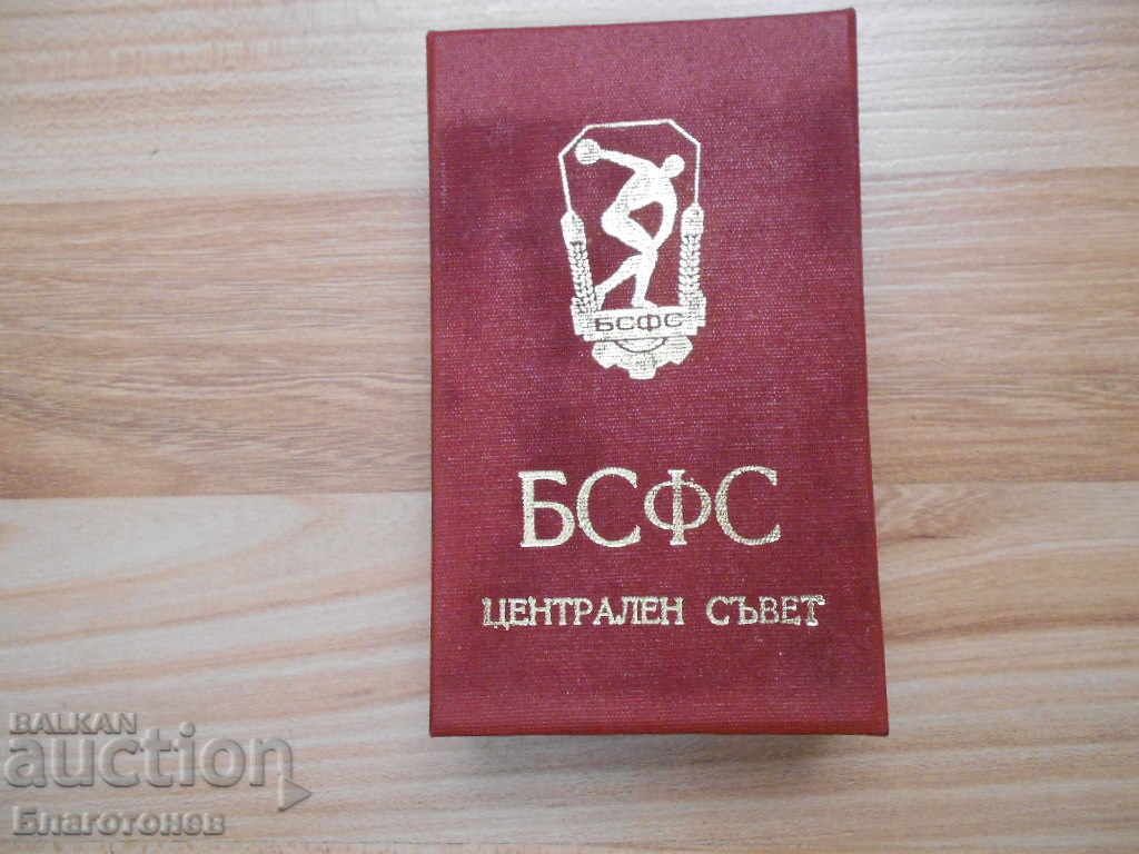 Delivery of Medal Badge Order Delivery of Medal Badge Order