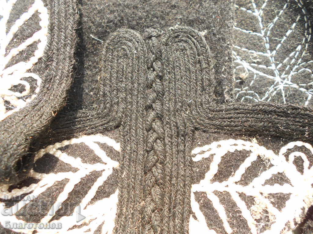 For folk costume with price 15.00 BGN | € 7.67 For folk costume with price 15.00 BGN | € 7.67