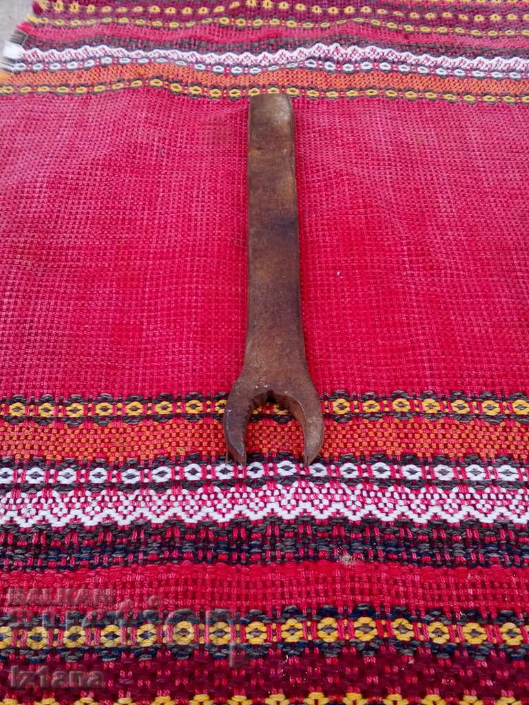 Ancient tool with price 5.00 BGN | € 2.56 Ancient tool with price 5.00 BGN | € 2.56