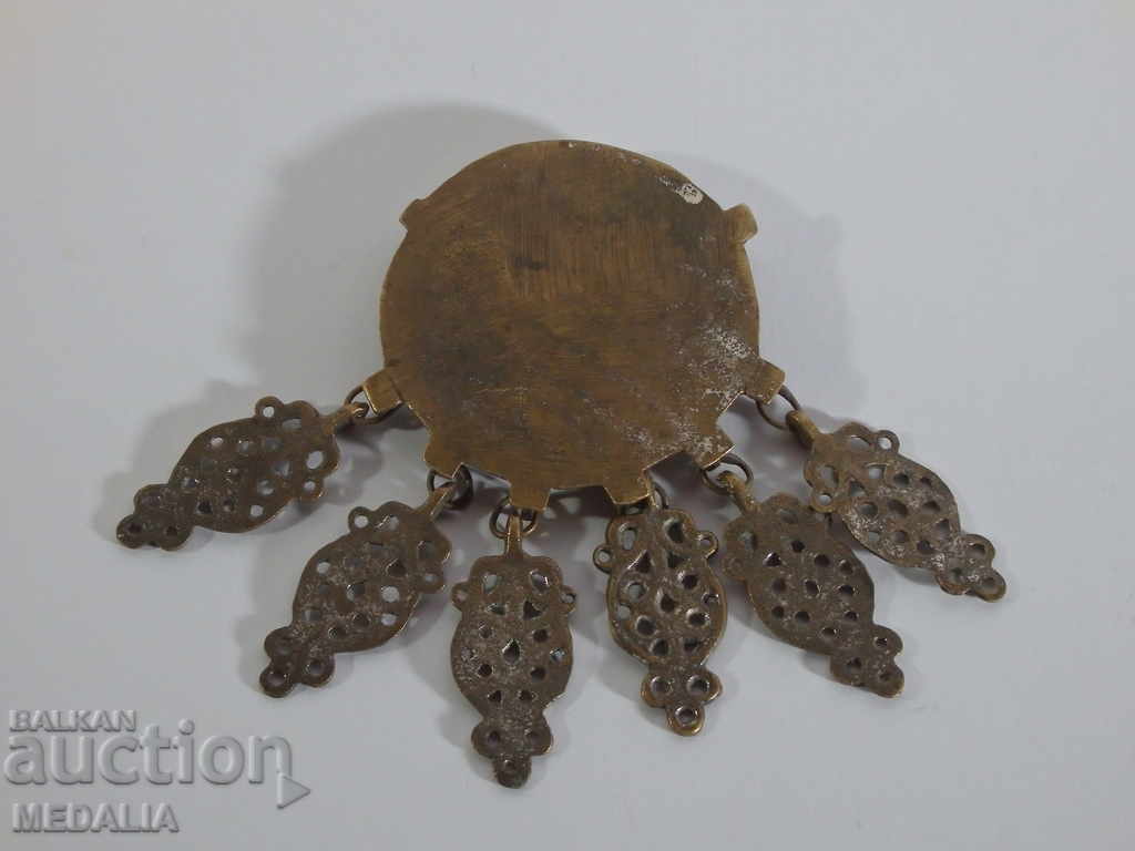 Delivery of Old renaissance jewelery