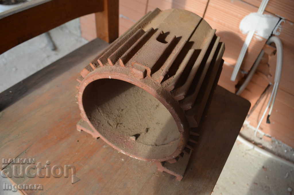 BODY, LEATHER FOR ELECTRIC MOTOR with price 11.00 BGN | € 5.62 BODY, LEATHER FOR ELECTRIC MOTOR with price 11.00 BGN | € 5.62