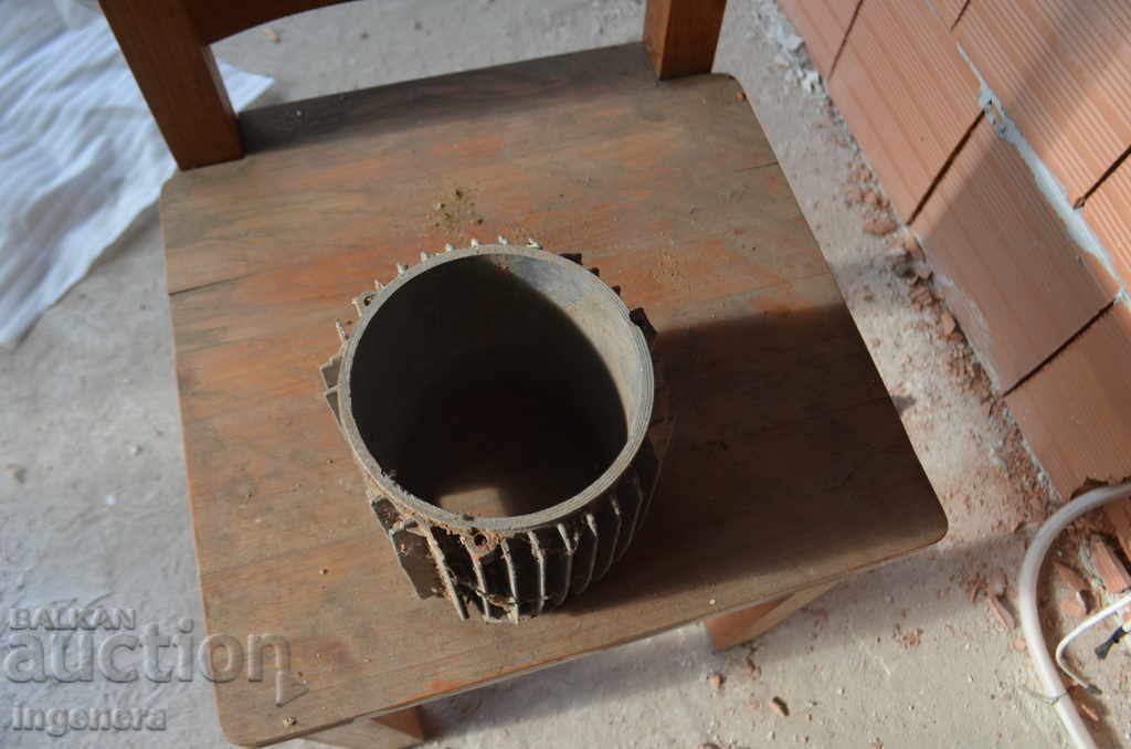 BODY, LEATHER FOR ELECTRIC MOTOR with price 7.00 BGN | € 3.58 BODY, LEATHER FOR ELECTRIC MOTOR with price 7.00 BGN | € 3.58