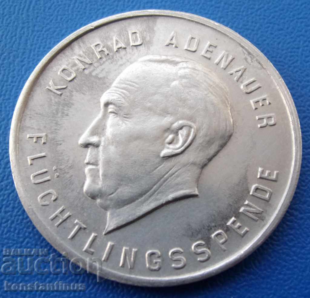 Germania 3 martie 1953 Foarte rare cu preț € 23.01 | 45.00 BGN Germania 3 martie 1953 Foarte rare cu preț € 23.01 | 45.00 BGN