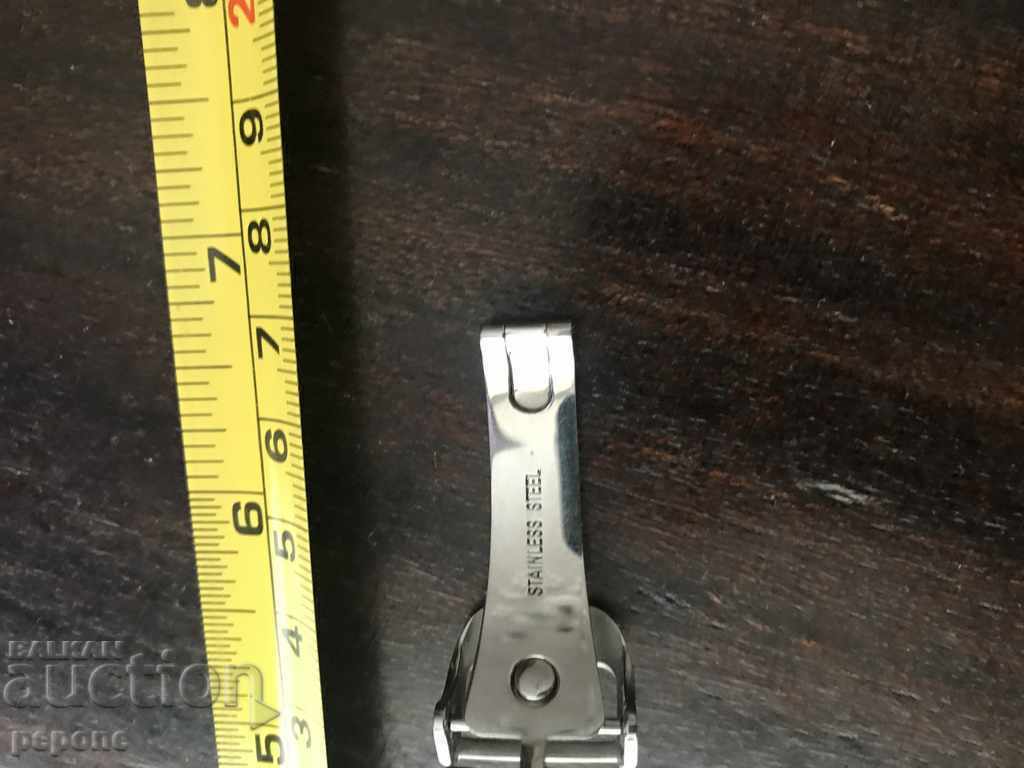 Licitație Urmărește clipul Licitație Urmărește clipul