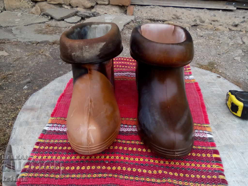 Cizme vechi de electrician