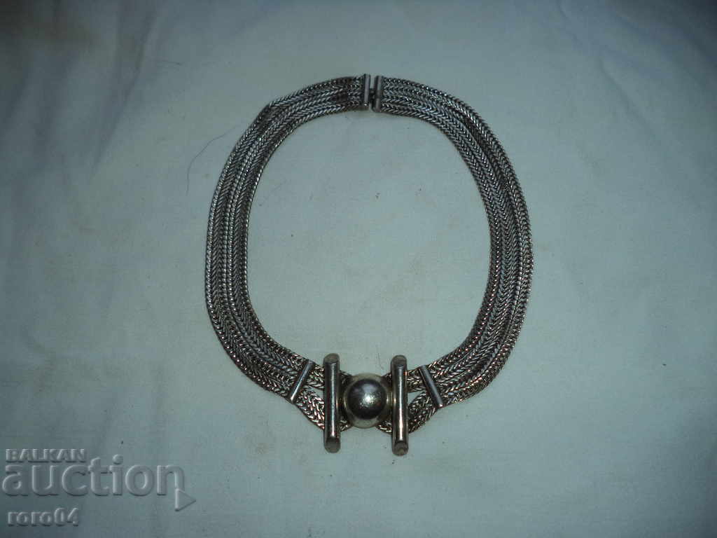 OLD WOMEN'S WHOLE, JEWEL, JEWELRY with price 45.00 BGN | € 23.01 OLD WOMEN'S WHOLE, JEWEL, JEWELRY with price 45.00 BGN | € 23.01