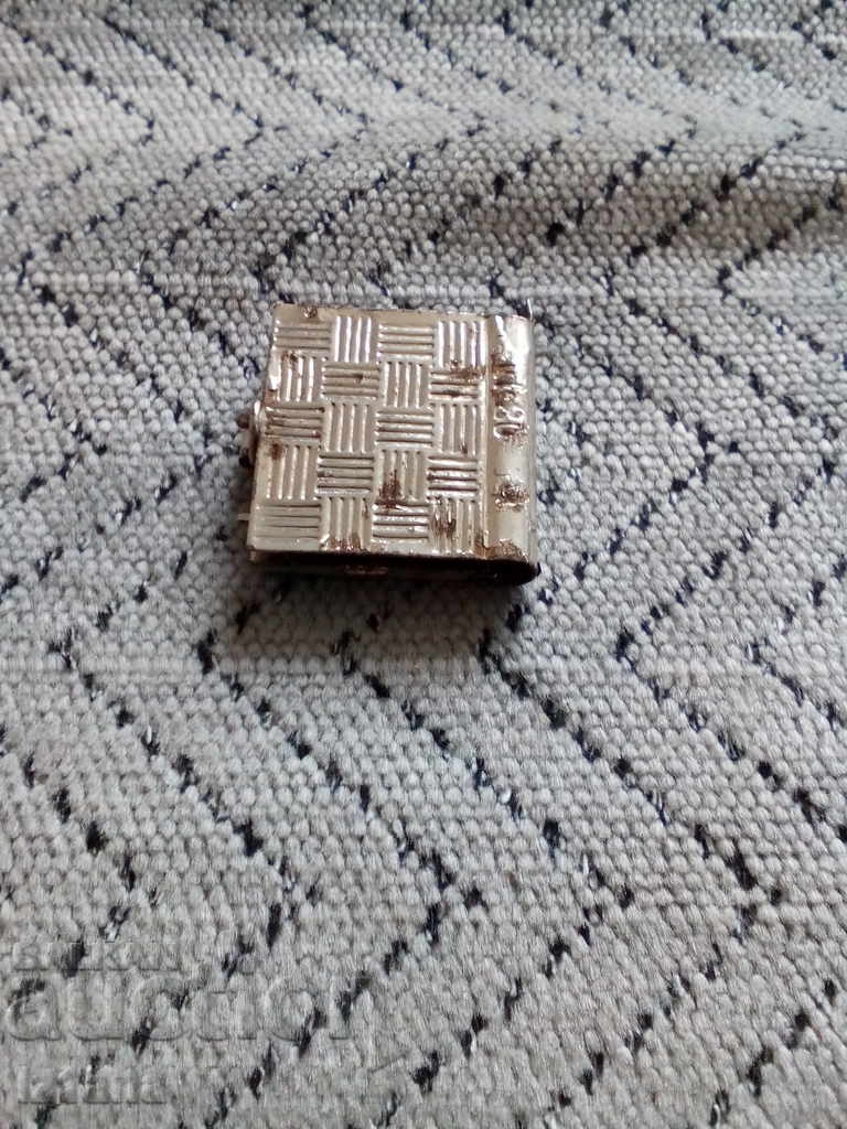 Auction  An old souvenir