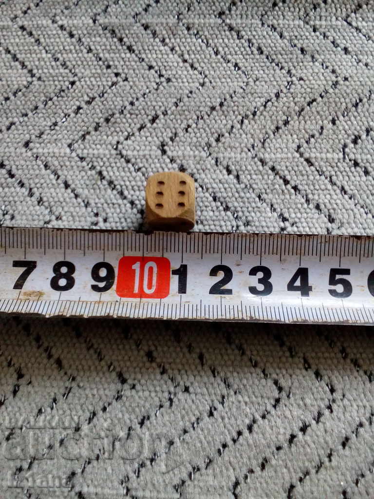 Auction Old wooden die, dice Auction Old wooden die, dice