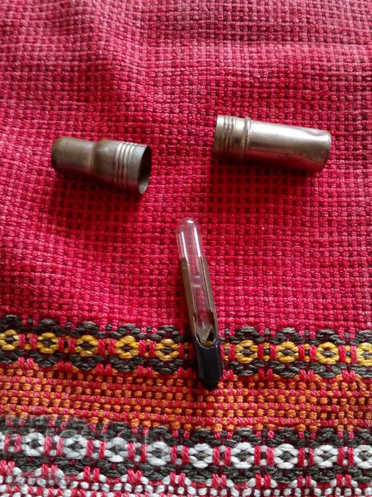 Auction Old light bulb Auction Old light bulb