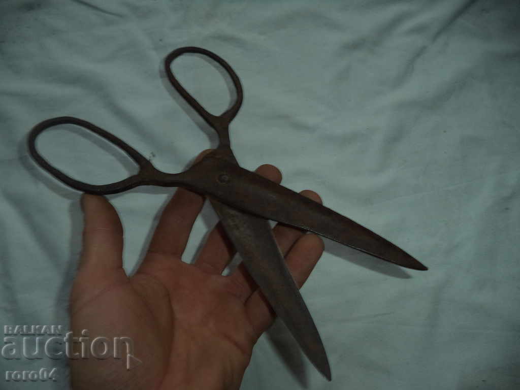 LARGE OLD HANGER RIBBLE RIBBON - 5 LARGE OLD HANGER RIBBLE RIBBON - 5