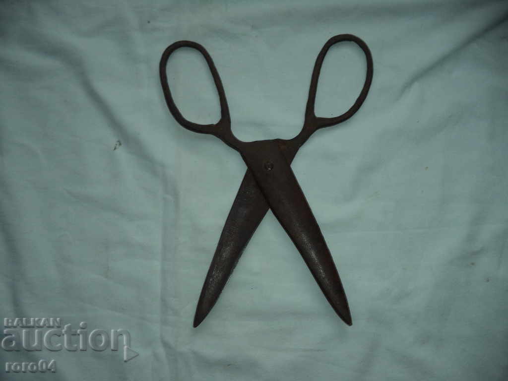 LARGE OLD HANGER RIBBLE RIBBON