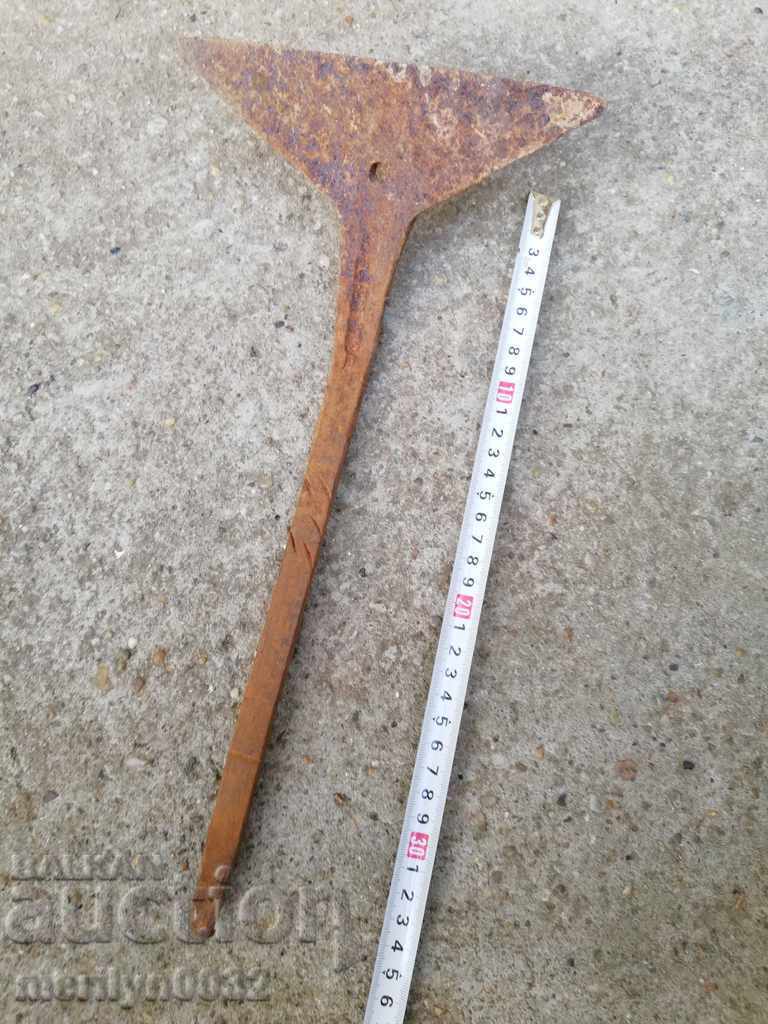 An old maid of honor, a bitch, a gourd, a gauntlet, a wrought iron with price 34.00 BGN | € 17.38 An old maid of honor, a bitch, a gourd, a gauntlet, a wrought iron with price 34.00 BGN | € 17.38