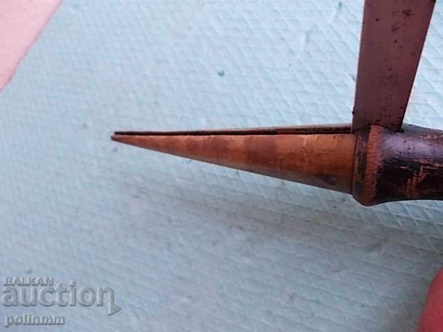 Delivery of Rare collector's knife Delivery of Rare collector's knife