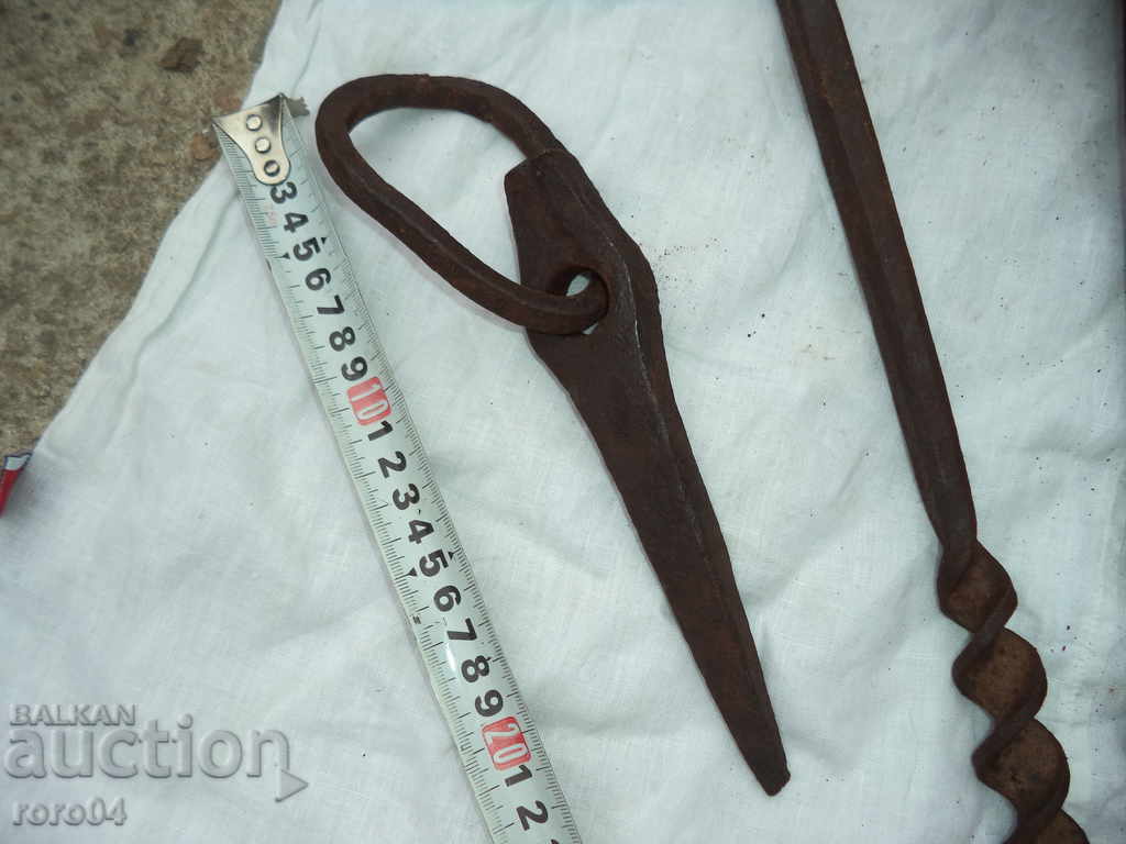 Delivery of DIVERSE - COLLECTION HANDMADE WRENCH SAMOKOVSKO IRON Delivery of DIVERSE - COLLECTION HANDMADE WRENCH SAMOKOVSKO IRON