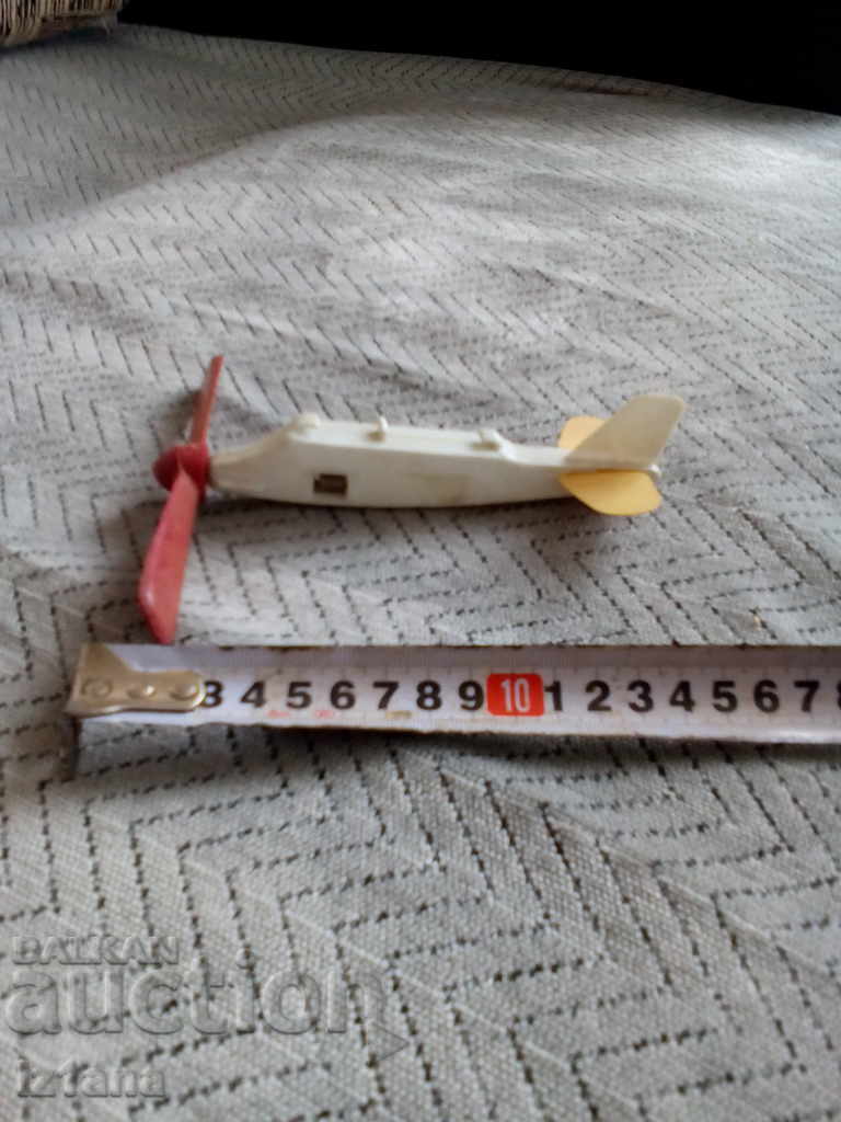 Auction Old toy, airplane Auction Old toy, airplane