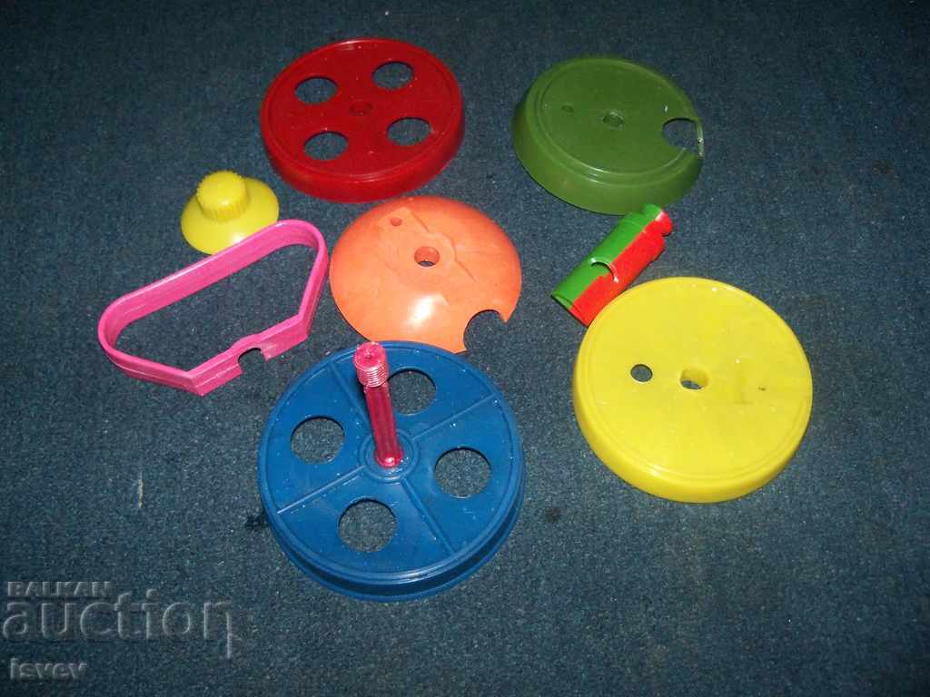 Auction An old plastic teapot toy Auction An old plastic teapot toy