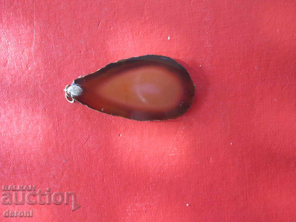 Auction Pendant Medallion Necklace from Natural Agate Auction Pendant Medallion Necklace from Natural Agate