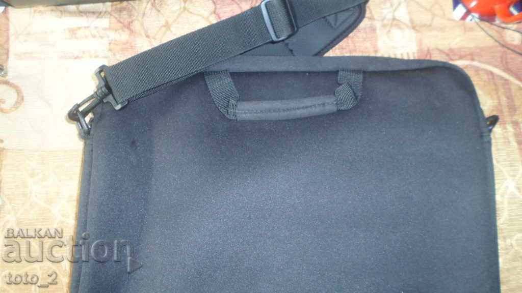 GEANT LAPTOP "TARGUS" REDUCERE !!! cu preț 12.99 BGN | € 6.64