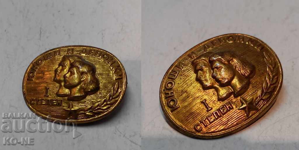 Delivery of Sat badges Delivery of Sat badges