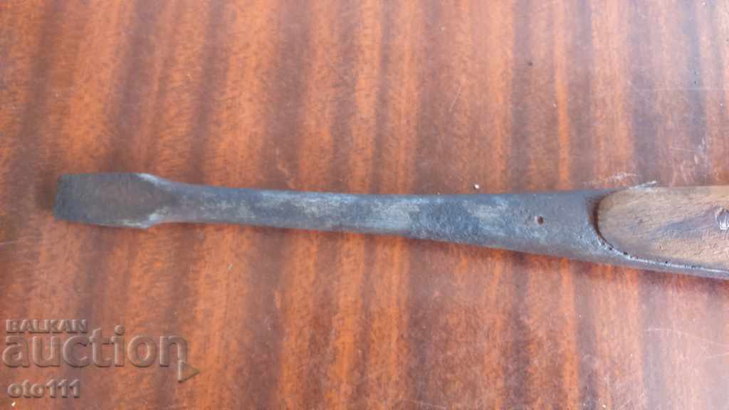 LARGE SWEDISH SCREWDRIVER with price 25.00 BGN | € 12.78 LARGE SWEDISH SCREWDRIVER with price 25.00 BGN | € 12.78