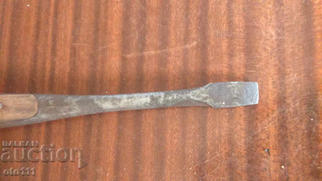 Delivery of LARGE SWEDISH SCREWDRIVER Delivery of LARGE SWEDISH SCREWDRIVER