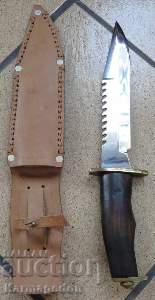Ένα τεράστιο μαχαίρι με τιμή € 50.00 | 97.79 BGN