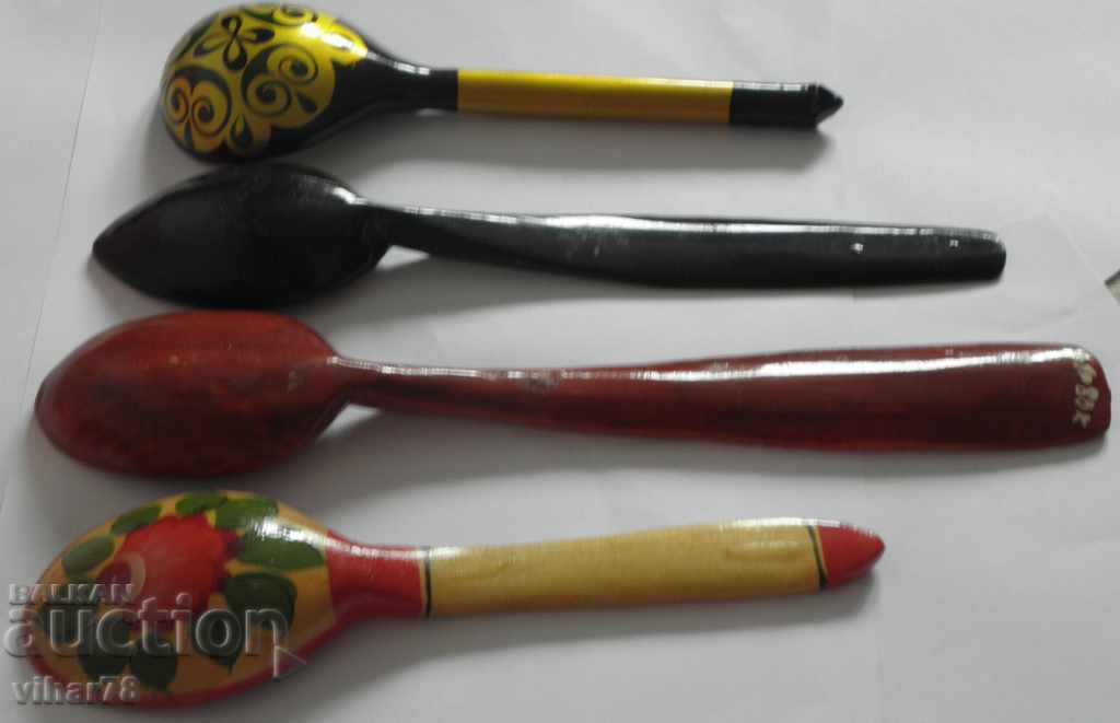 Delivery of Wooden Russian spoons Delivery of Wooden Russian spoons
