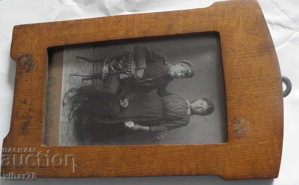 Auction OLD PICTURE IN FRAMEWORK Auction OLD PICTURE IN FRAMEWORK