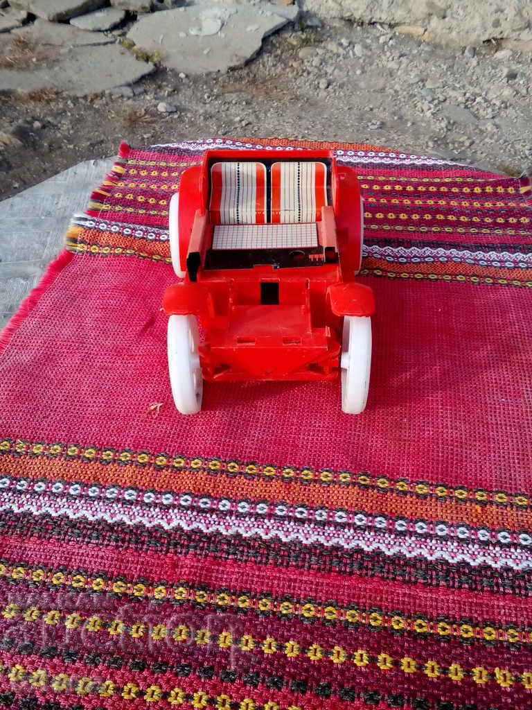 Παλιό παιχνίδι, αυτοκίνητο με τιμή 20.00 BGN | € 10.23