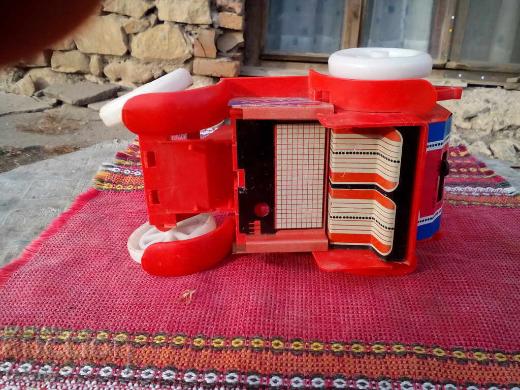 Παλιό παιχνίδι, αυτοκίνητο - 6