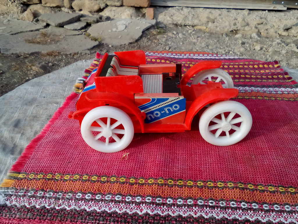 Old toy, car