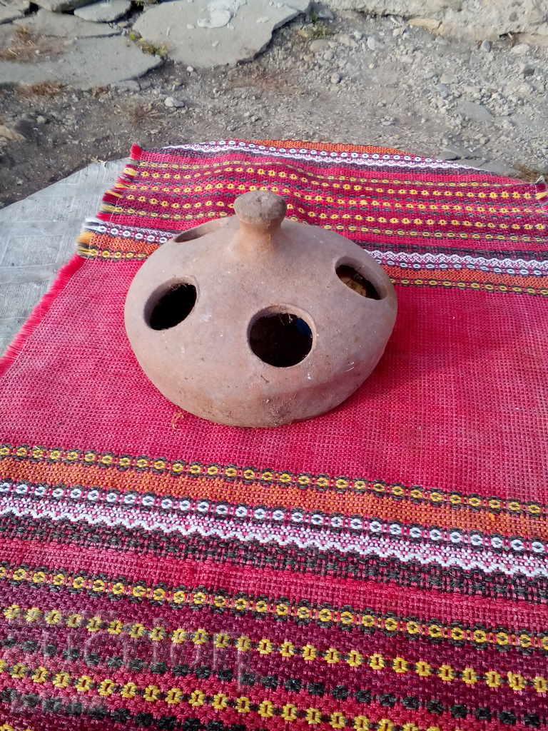 Ancient ceramic drinker with price 20.00 BGN | € 10.23 Ancient ceramic drinker with price 20.00 BGN | € 10.23