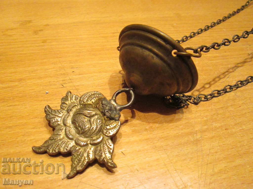 Vand un bătrân, frumos și rareori sincer. RRRRRRRRRRRRR cu preț 89.90 BGN | € 45.97 Vand un bătrân, frumos și rareori sincer. RRRRRRRRRRRRR cu preț 89.90 BGN | € 45.97